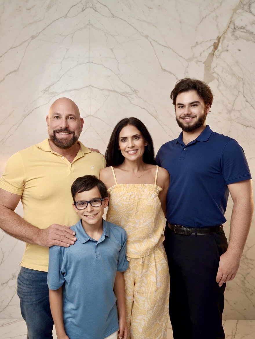 Chris Hanna with his wife Caryn and their two sons